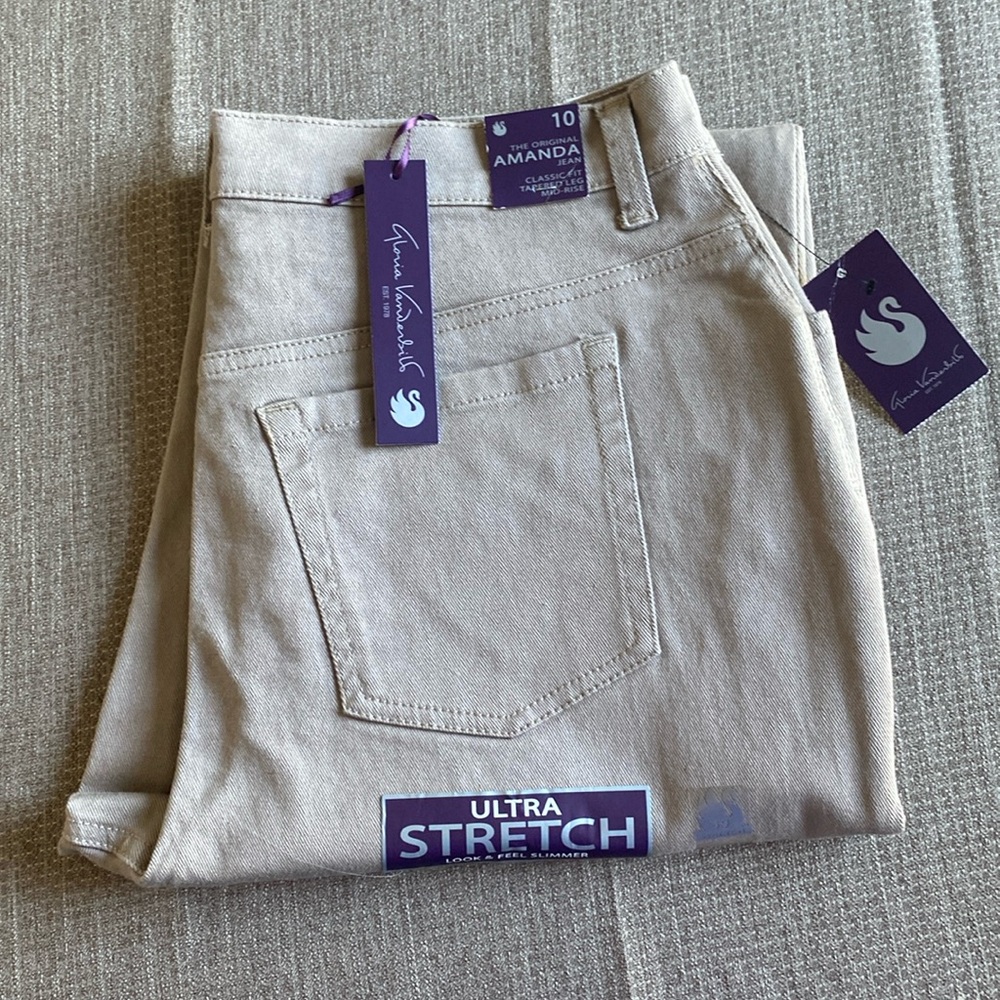 NWT Gloria Vanderbilt Amanda Jeans